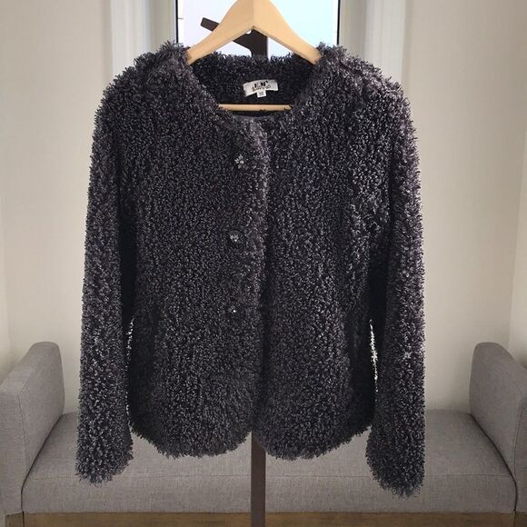 NEW Grey faux fur jacket - Picture 3 of 7